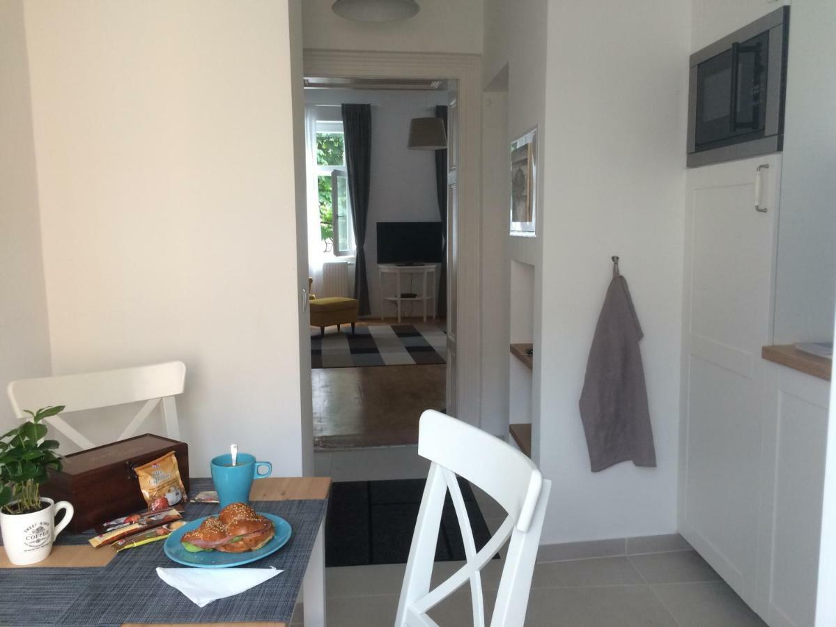 Enjoy Apartman Sopron Esterno foto