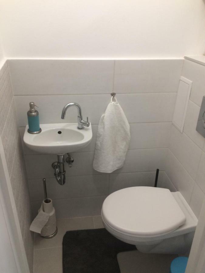 Enjoy Apartman Sopron Esterno foto