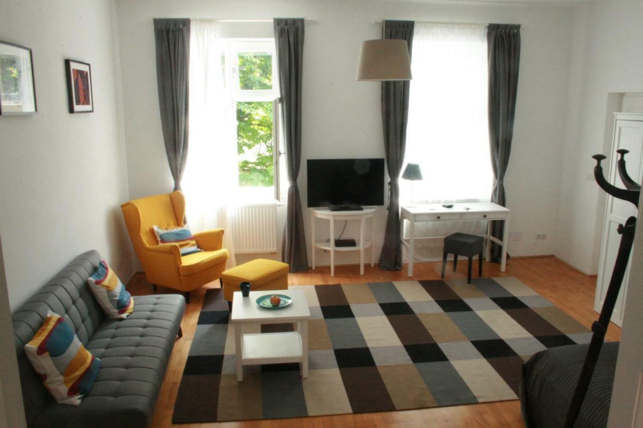 Enjoy Apartman Sopron Esterno foto